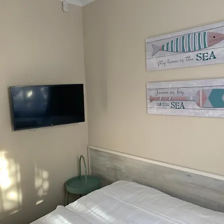 Nyaraló Tópart C *